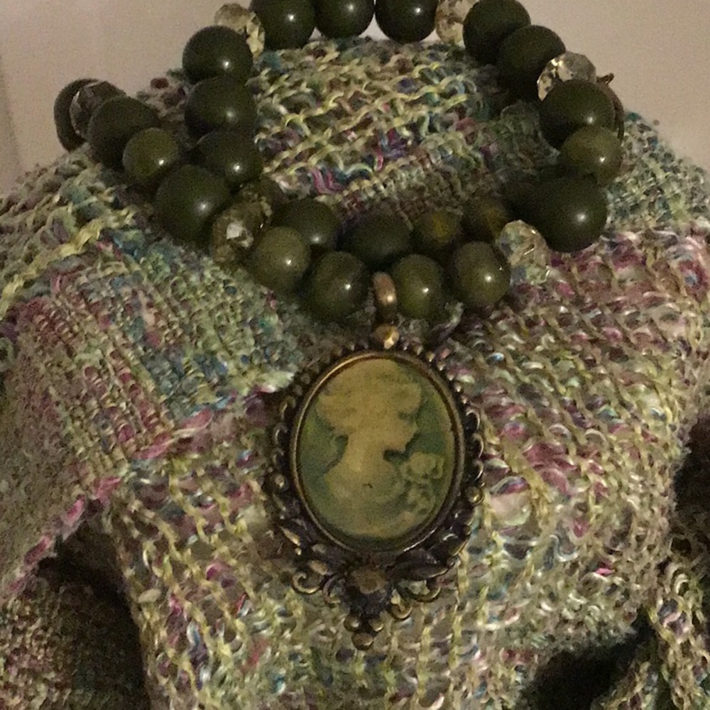 #272 Cameo Necklace